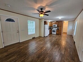 211 Flower Dr in Ilion, NY - Building Photo - Building Photo
