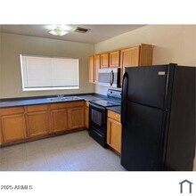 1224 E Apache St in Phoenix, AZ - Building Photo - Building Photo