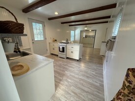 190 Lubeck Rd in Auburn, CA - Building Photo