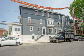 323 S 51st St in Philadelphia, PA - Building Photo - Building Photo