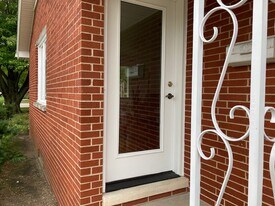 108 S Maple Ave in Morton, IL - Building Photo