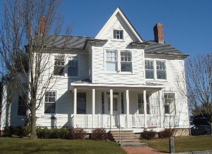 11 Suffolk St in Sag Harbor, NY - Building Photo