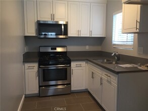 1021 S Meyler St in Los Angeles, CA - Building Photo - Building Photo