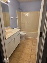 9114 Robey Meadows Ln in Indianapolis, IN - Building Photo - Building Photo