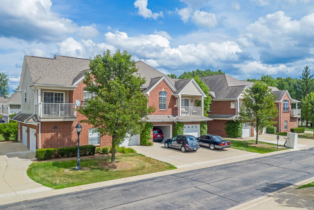 Annsbury North Phase I in Shelby Township, MI - Building Photo