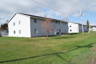 C & C Apartments in New Auburn, MN - Building Photo - Building Photo