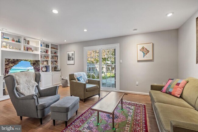 1535 Candlewick Ct in McLean, VA - Building Photo - Building Photo