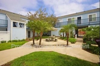 410 S Freeman St in Oceanside, CA - Building Photo - Building Photo