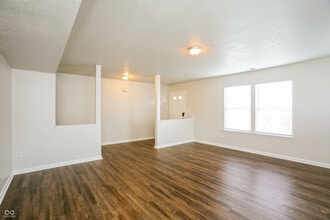 6259 Dusty Laurel Dr in Whitestown, IN - Building Photo - Building Photo