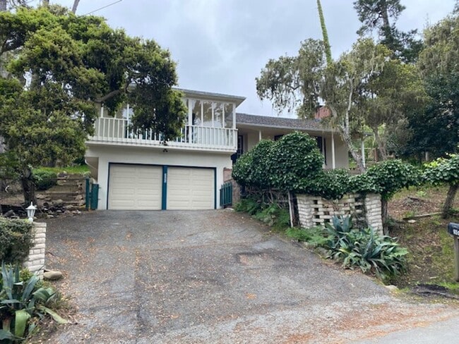 3093 Hermitage Rd in Pebble Beach, CA - Building Photo - Building Photo