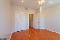 2129 Earp St photo'