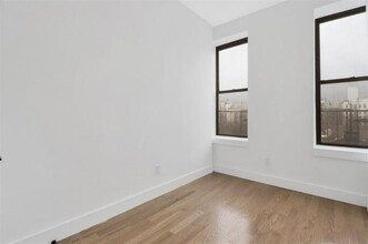 631 E 6th St in New York, NY - Building Photo - Building Photo