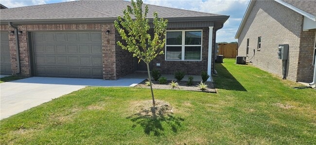 519 NW 68th Ave in Bentonville, AR - Foto de edificio - Building Photo