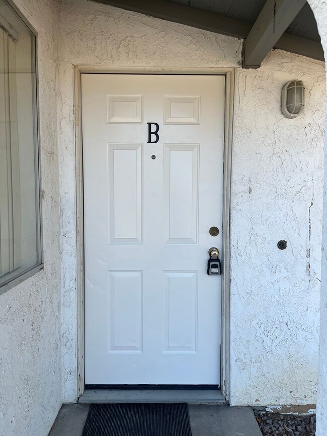 13117 Mohawk Rd in Apple Valley, CA - Building Photo - Building Photo