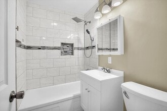 304 S Dodson Dr in Urbana, IL - Building Photo - Building Photo