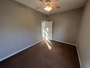 205 Woodland St in Martin, TN - Building Photo - Building Photo