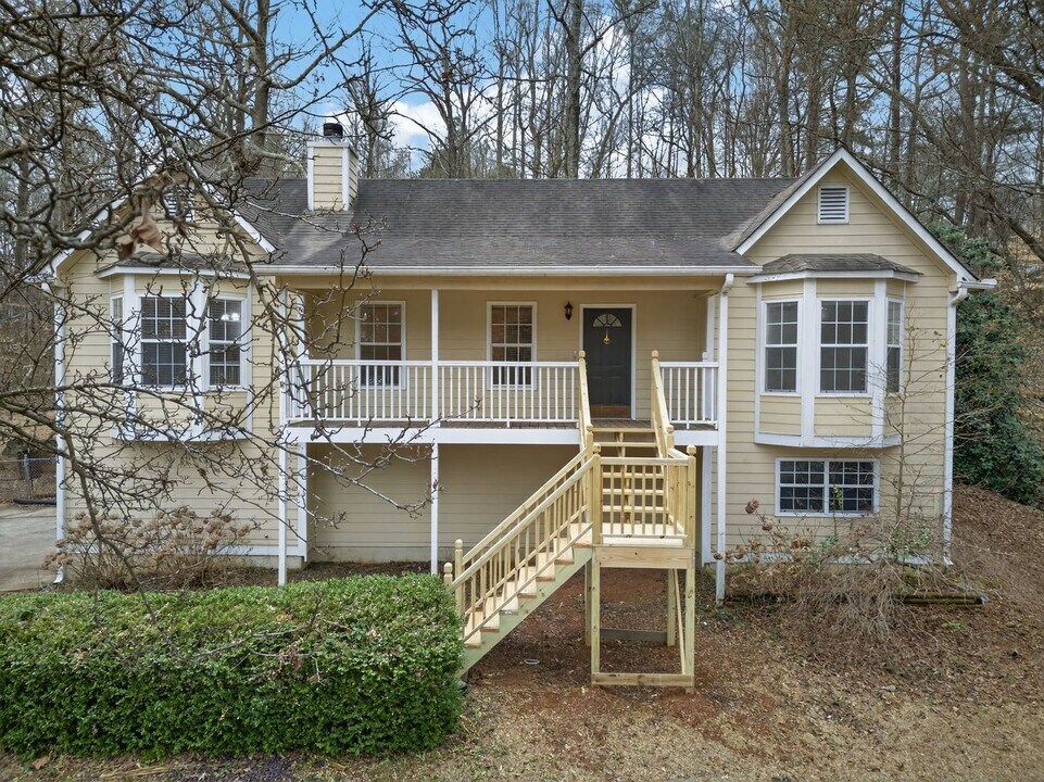 331 Thornbrooke Dr in Hiram, GA - Building Photo