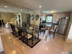 7 Clearwater Ln in East Hampton, CT - Building Photo - Building Photo