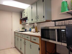 4331 Sadie Ln in Louisville, KY - Foto de edificio - Building Photo