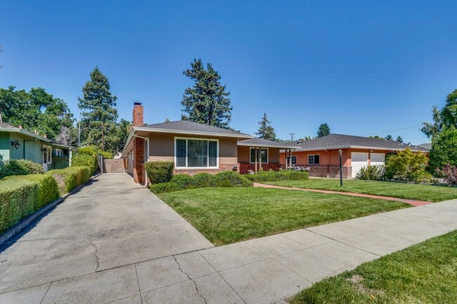 1111 Westwood Dr in San Jose, CA - Building Photo - Building Photo