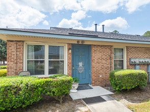Clearwater Village in Beech Island, SC - Foto de edificio - Building Photo