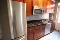 812 N Calvert St photo'