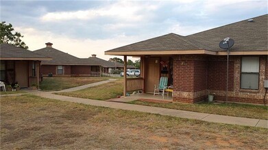 1206 St Michael Ct in Graham, TX - Building Photo - Building Photo