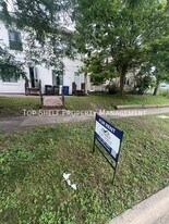 1152 27th St in Des Moines, IA - Building Photo