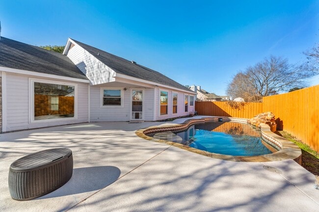 property at 128 Overbrook Dr