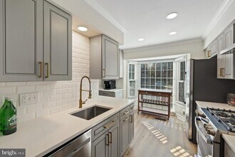 1606 Angus Ct in Crofton, MD - Building Photo - Building Photo