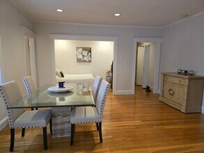 43 Linnaean St in Cambridge, MA - Building Photo - Building Photo