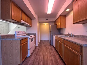 5227 Greene Ln in Las Vegas, NV - Building Photo - Building Photo