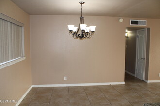 2708 Dunoon Dr in El Paso, TX - Building Photo - Building Photo