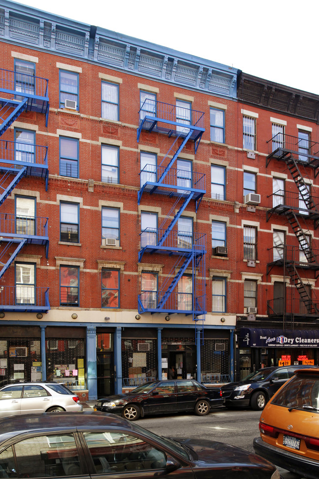 169 Avenue B in New York, NY - Building Photo - Building Photo