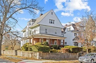 194 Summit Ave in Mount Vernon, NY - Building Photo