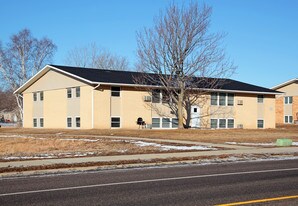 Wood Creek Estates Apartments in St. Joseph, MN - Building Photo