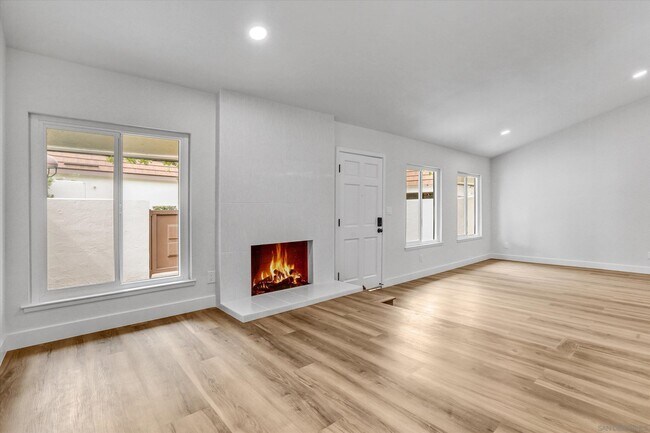 10520 Larwin Ave in Los Angeles, CA - Building Photo - Building Photo
