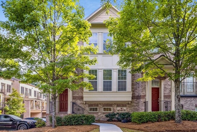 property at 1035 E Paces Ln NE