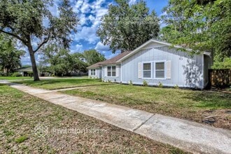 11093 Mandarin Station Dr E in Jacksonville, FL - Building Photo - Building Photo