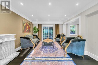 9 Elspeth Pl in Markham, ON - Building Photo - Building Photo