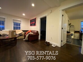 27 Wait St, Unit 27 Wait in Boston, MA - Building Photo - Building Photo