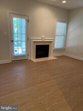 11463 Galliec St in Fairfax, VA - Building Photo - Building Photo