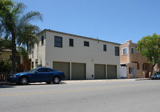 2030 Fern St in San Diego, CA - Building Photo - Building Photo