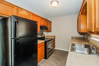 12921 Robin Cir in Alexander, AR - Foto de edificio - Building Photo