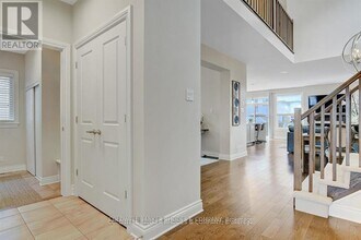 308 Rosina Way in Ottawa, ON - Building Photo - Building Photo