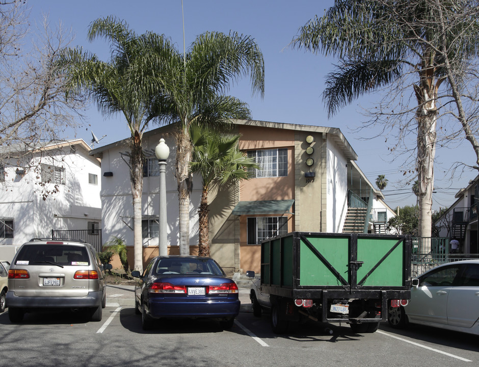 1013 S Minnie St in Santa Ana, CA - Building Photo