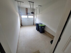 357 Aspen Wy in King of Prussia, PA - Building Photo - Building Photo