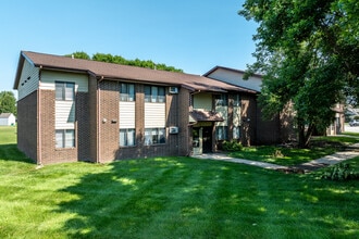 Northway Apartments in Grimes, IA - Building Photo - Building Photo