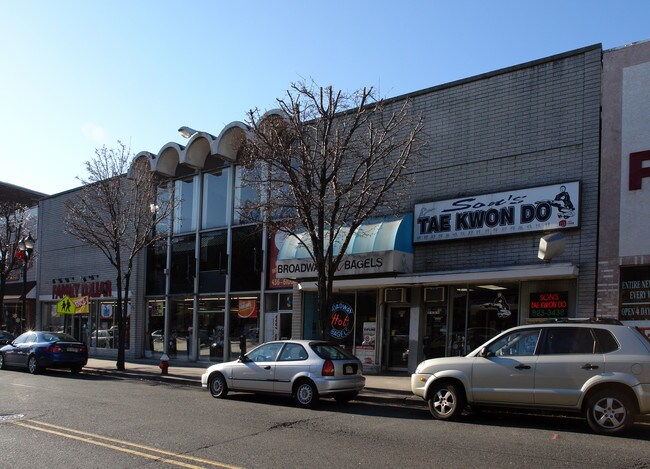 577-583 Broadway in Bayonne, NJ - Building Photo - Building Photo