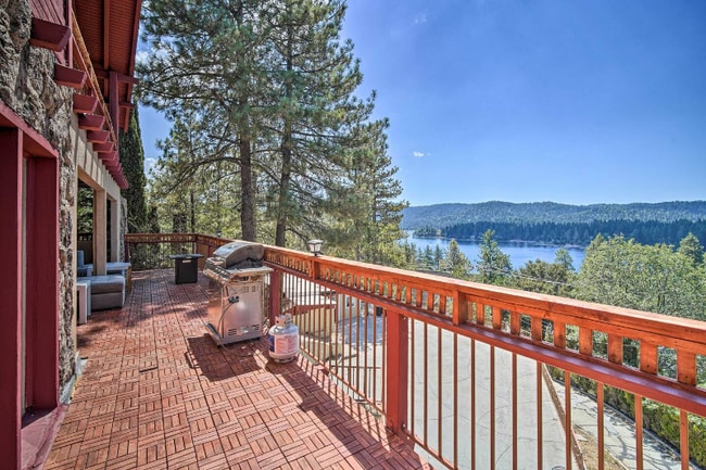 27914 W Shore Rd in Lake Arrowhead, CA - Building Photo - Building Photo